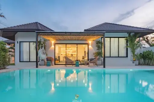 Luxury 5 Bedroom Pool Villa for Sale in East Pattaya – Srisuk Villa Pattaya