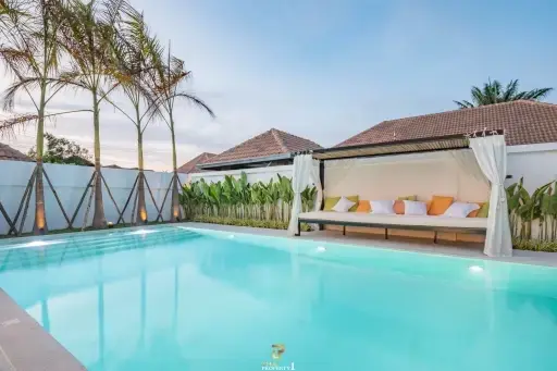 Luxury 5 Bedroom Pool Villa for Sale in East Pattaya – Srisuk Villa Pattaya