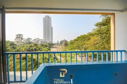 Costa Village Bangsaray 1-Bedroom Condo with Private Jacuzzi for Sale in Bangsaray Pattaya