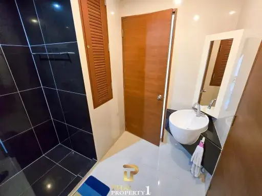 Foreign Name 1 Bedroom Condo Pool View for Sale in Jomtien Musselana Beachfront Condo