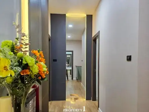 Freestanding 2-Storey Single House for Sale in Huai Yai Soi K9