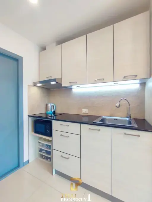 1 Bedroom Condo for Sale at Siam Oriental Garden Pratamnak Pattaya