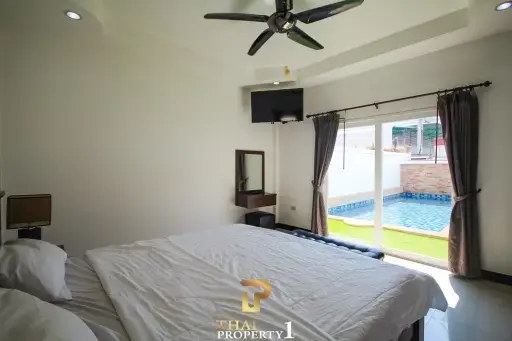 4.9 M Freestanding Pool Villa for Sale in Chaiyapruek East Pattaya Baan Suay Mai Ngam