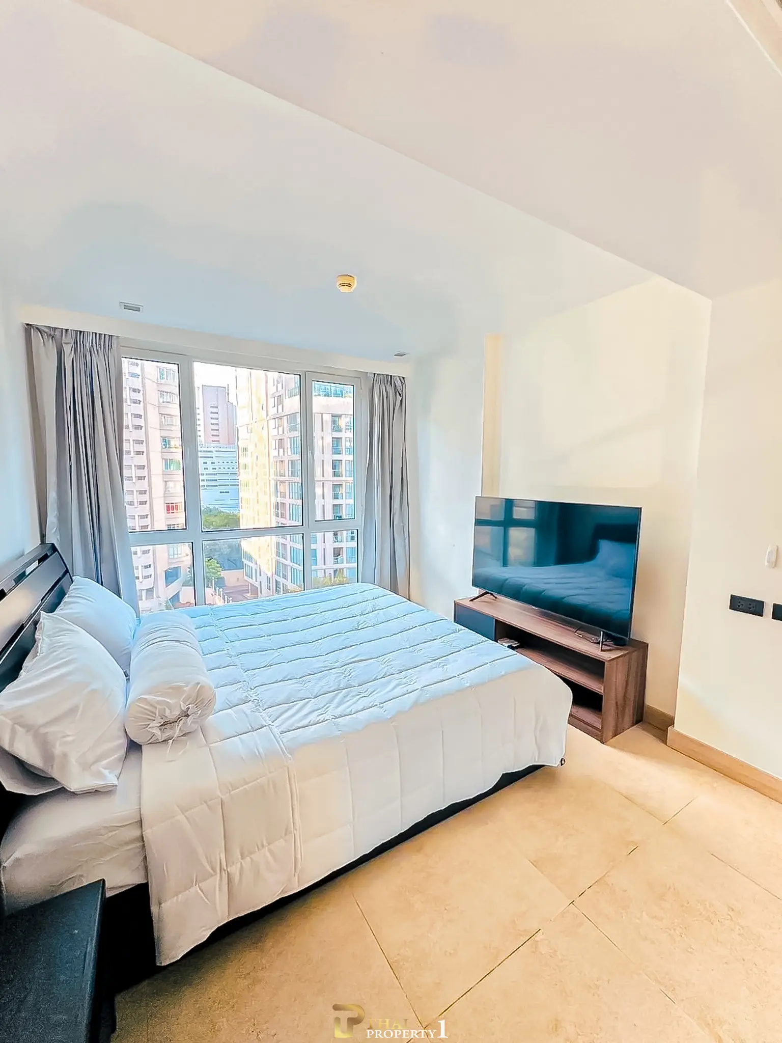 Foreign Name 1 Bedroom Condo for Sale at The Cliff Pratumnak Pattaya