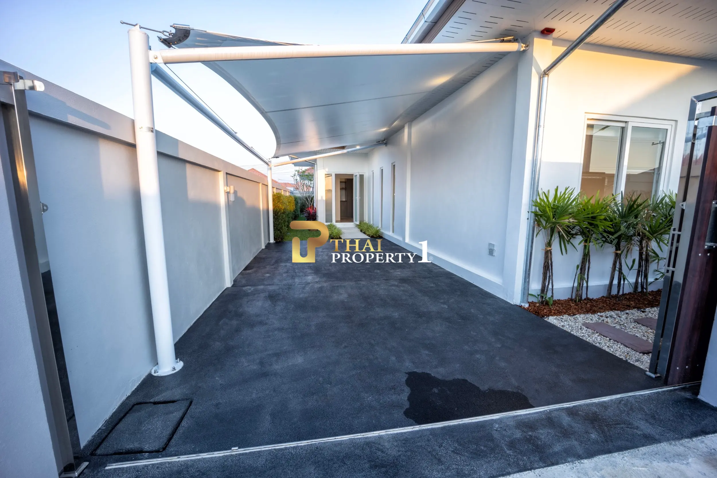 Mali Bua - Spacious Single-Story Villa with Private Pool in Quiet Hua Hin Neighborhood