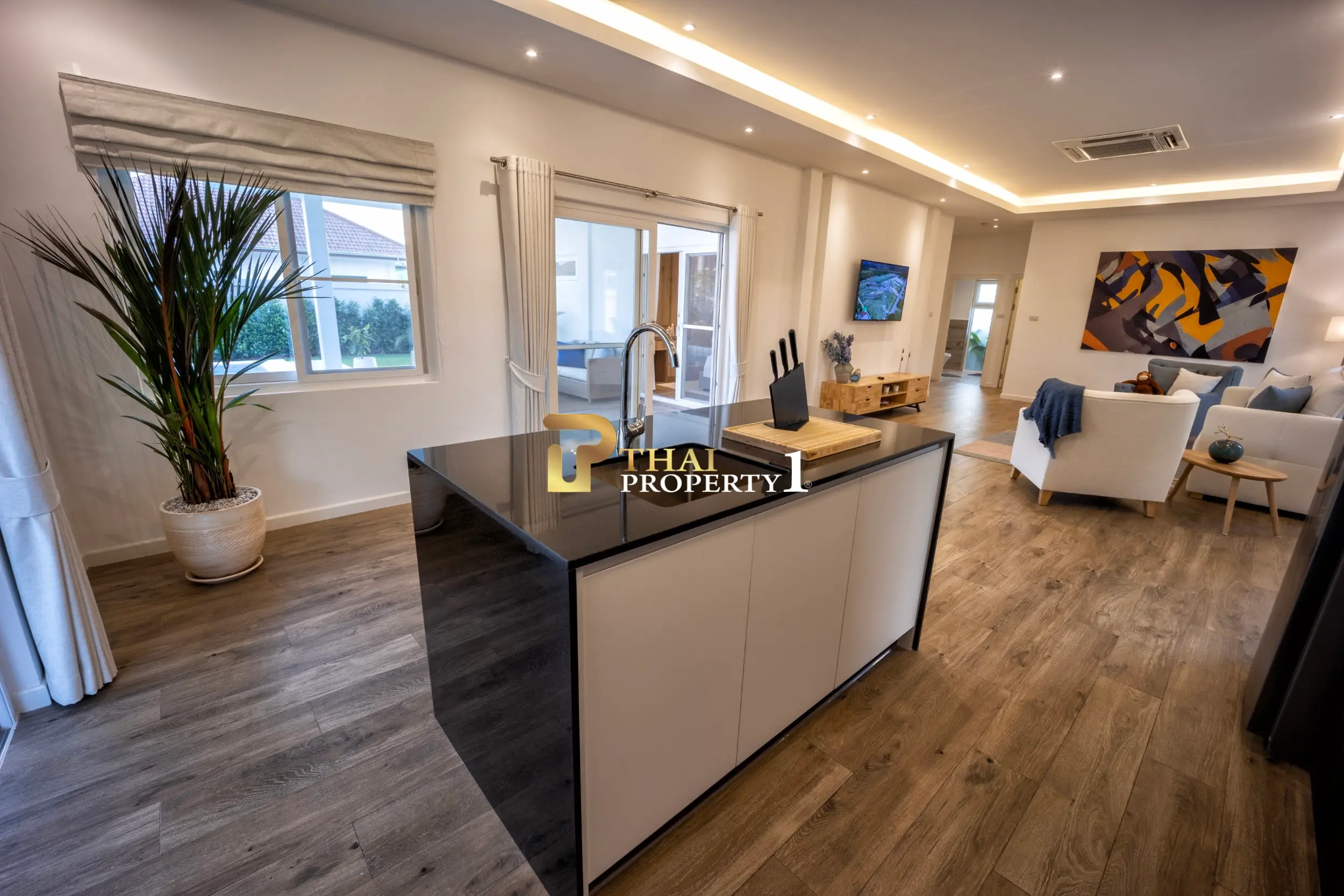 Mali Bua - Spacious Single-Story Villa with Private Pool in Quiet Hua Hin Neighborhood
