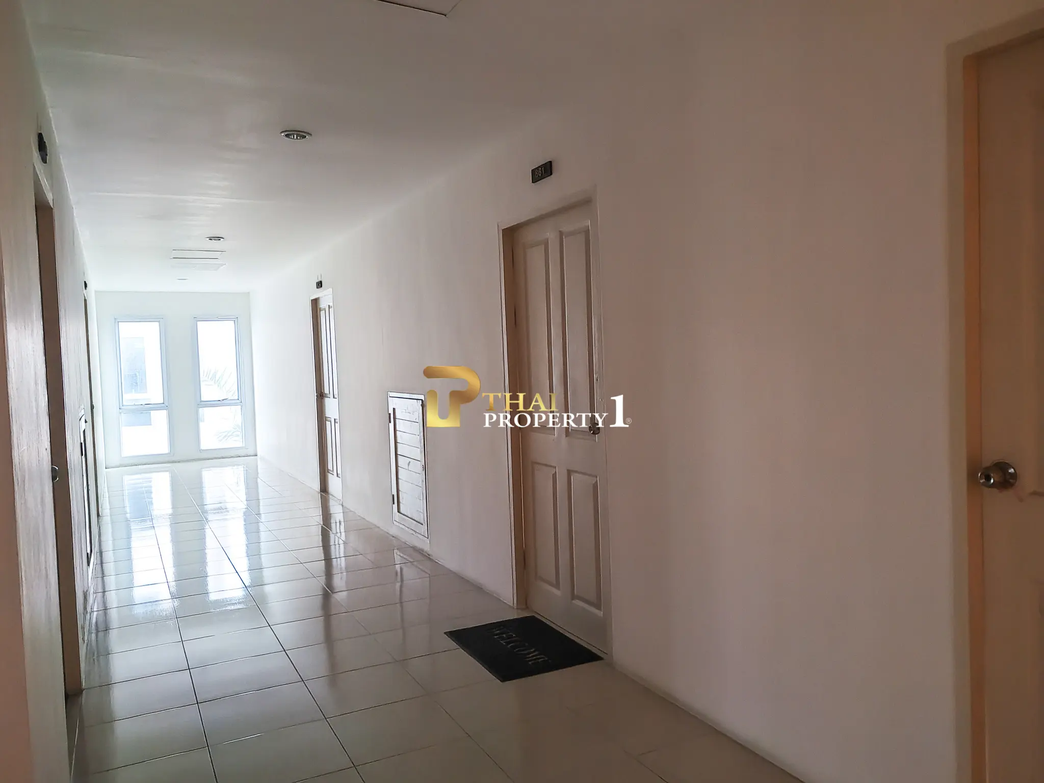 Cozy Studio Condo with Balcony At AD Condo Bang Sare, Sattahip