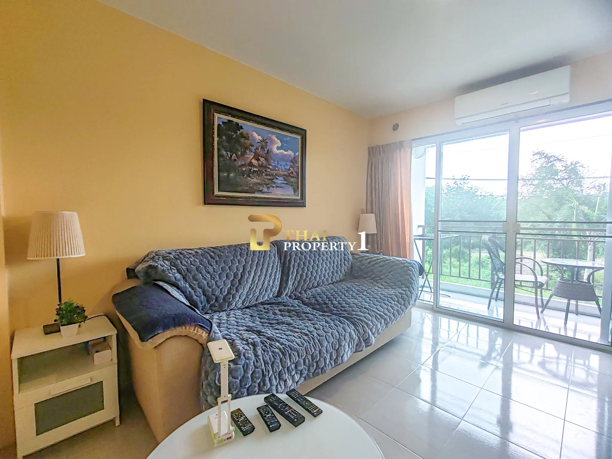 Cozy Studio Condo with Balcony At AD Condo Bang Sare, Sattahip