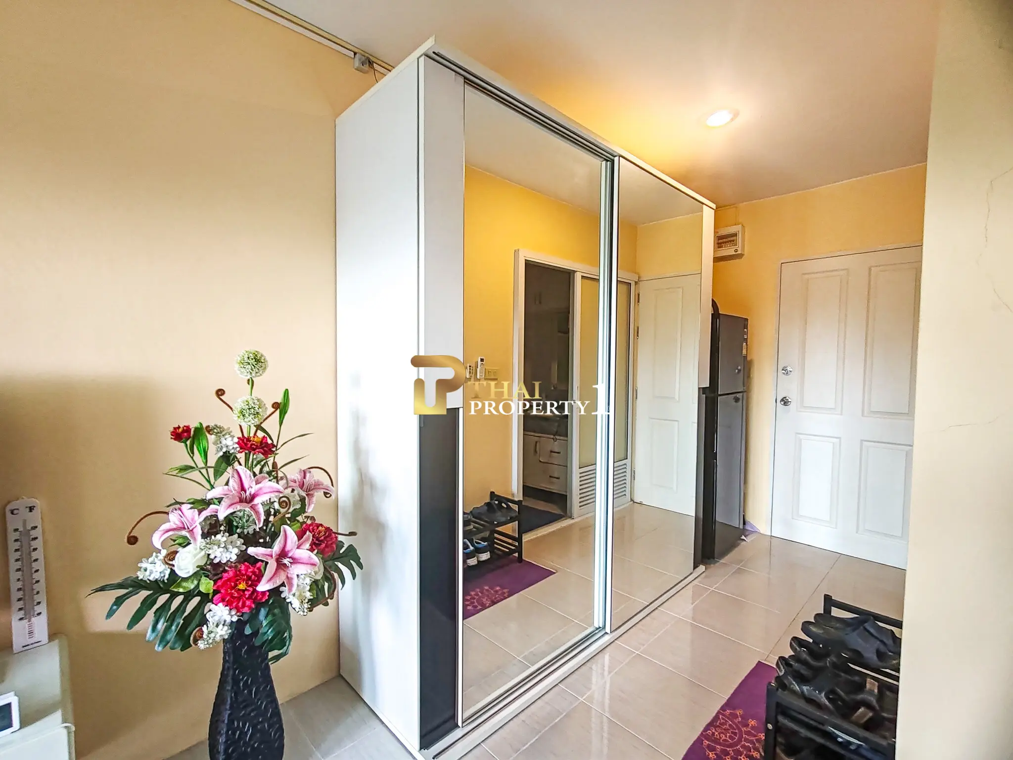 Cozy Studio Condo with Balcony At AD Condo Bang Sare, Sattahip