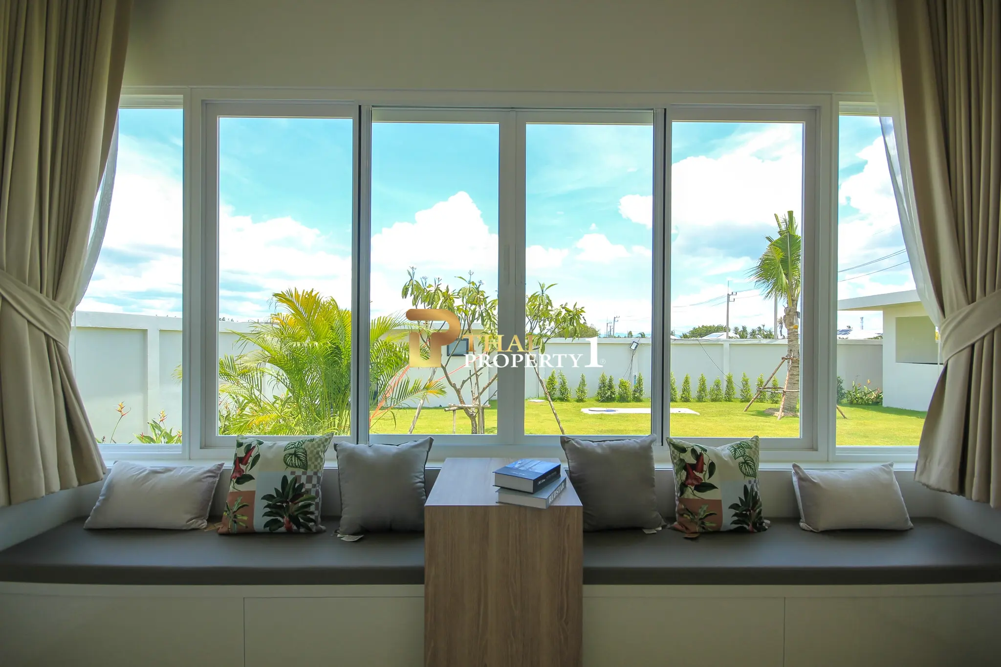 Spacious New Modern Villa with Private Pool in Hua Hin