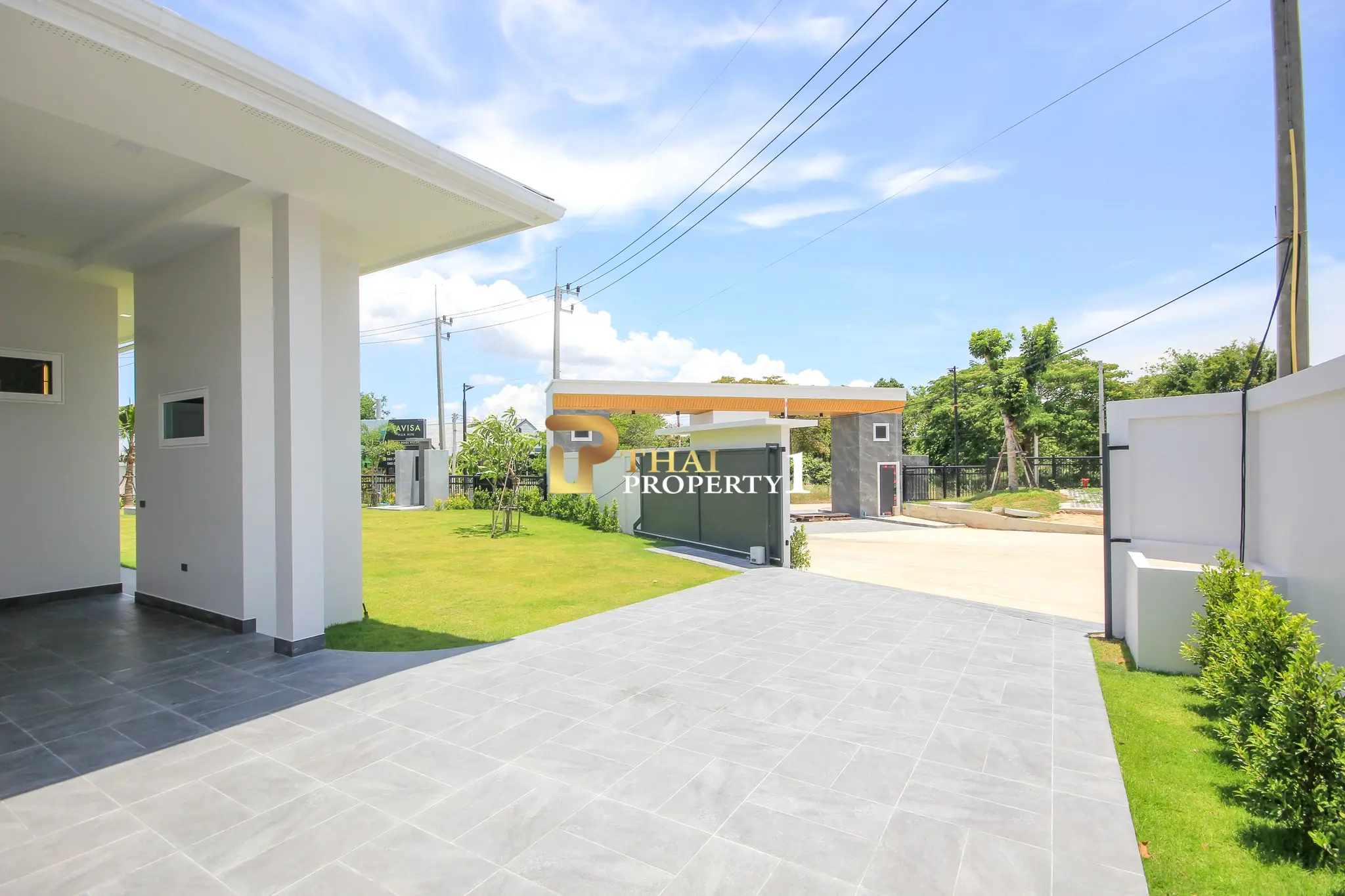 Spacious New Modern Villa with Private Pool in Hua Hin