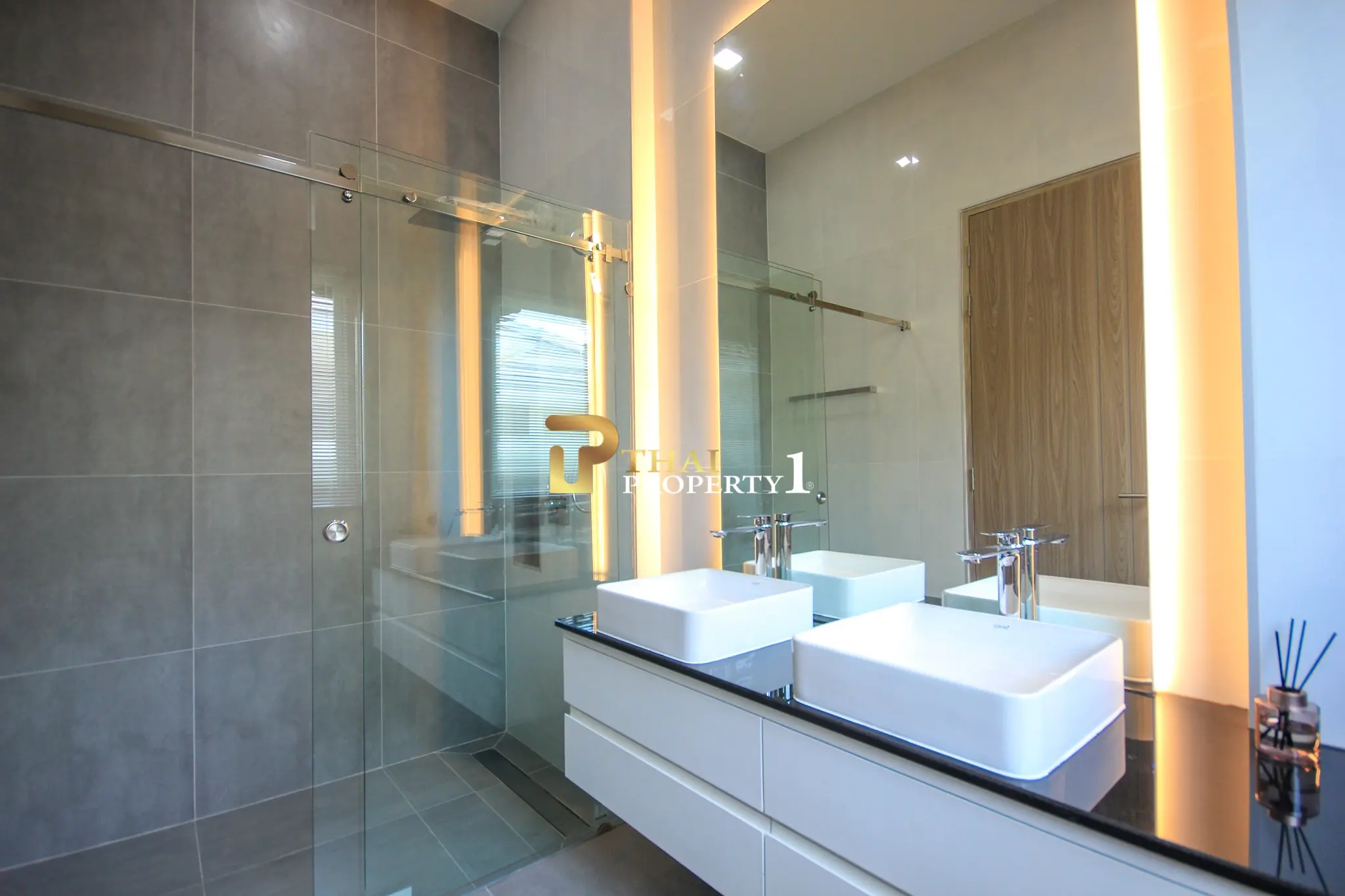 Spacious New Modern Villa with Private Pool in Hua Hin