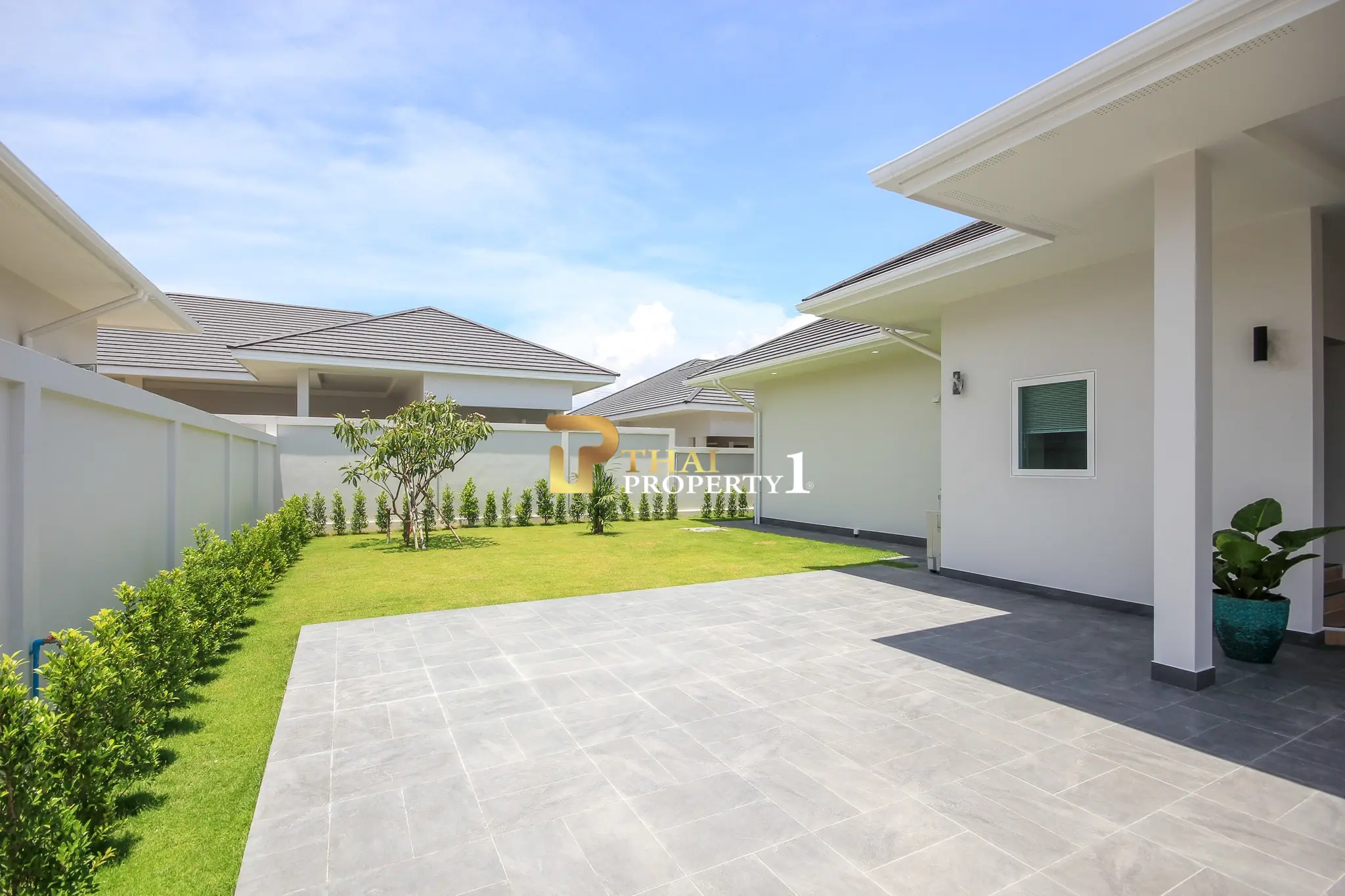 Spacious New Modern Villa with Private Pool in Hua Hin