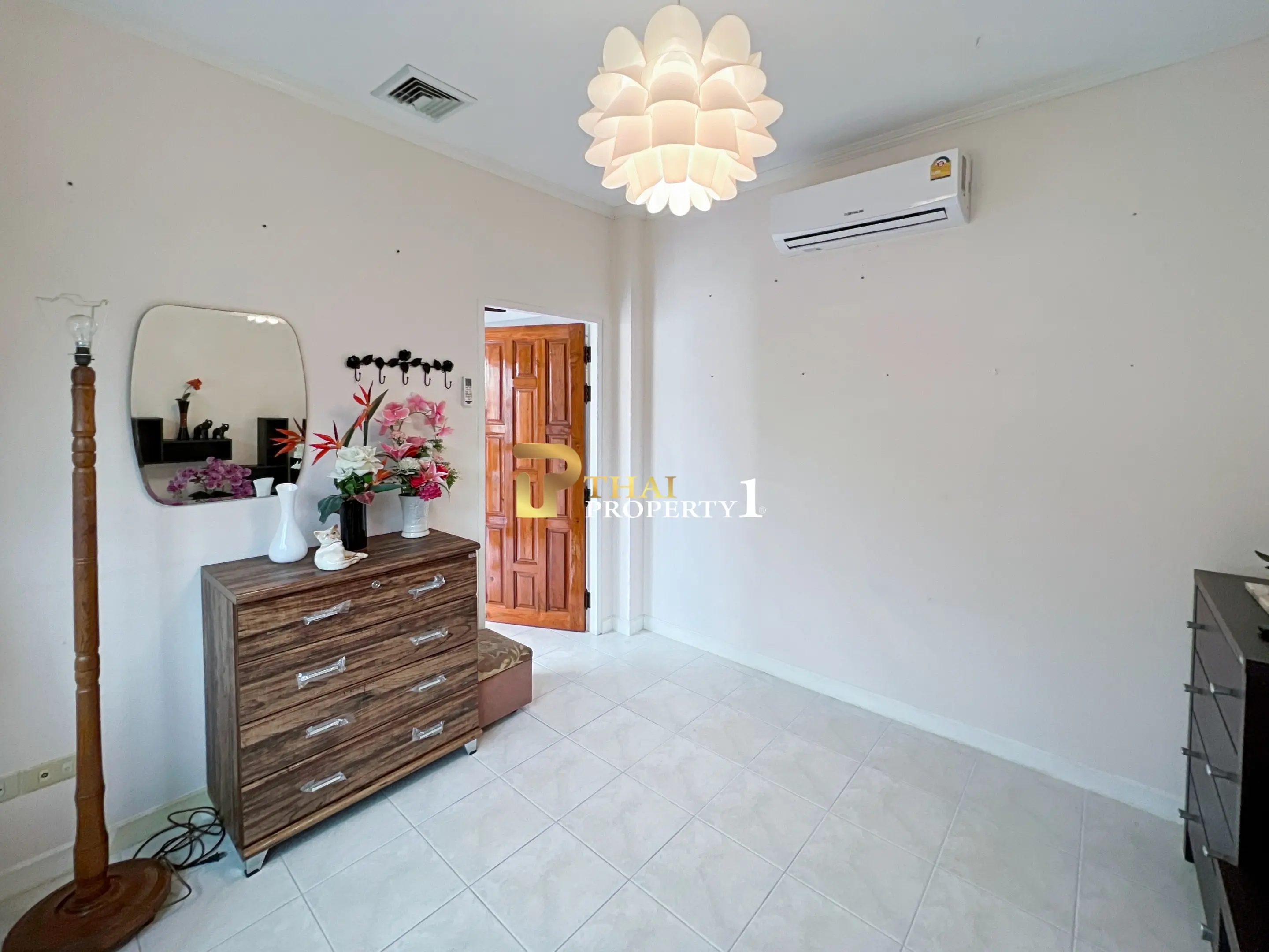 บ้านเดี่ยว 3 ห้องนอน - ซอยหัวหิน 6 
