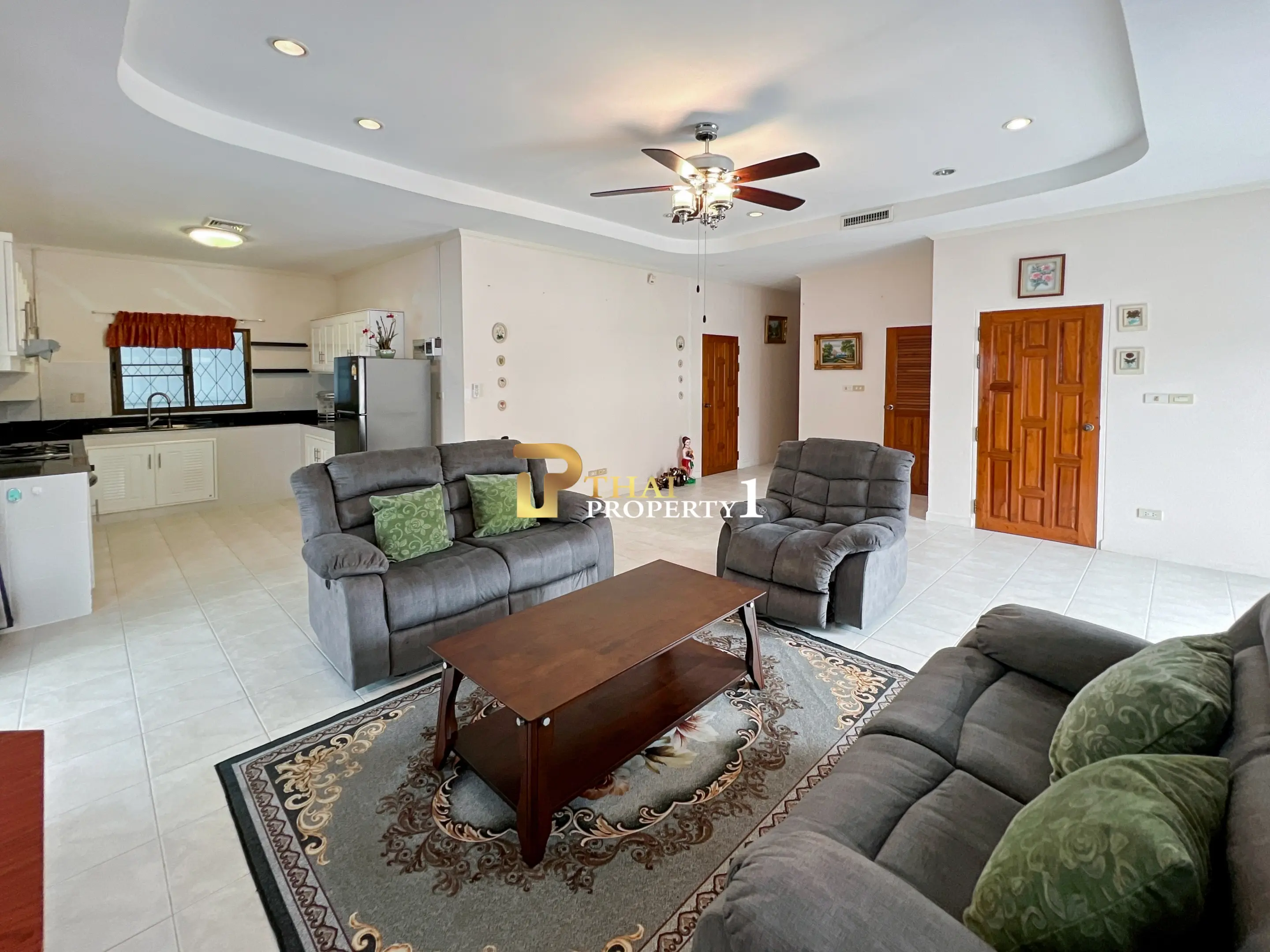 บ้านเดี่ยว 3 ห้องนอน - ซอยหัวหิน 6 