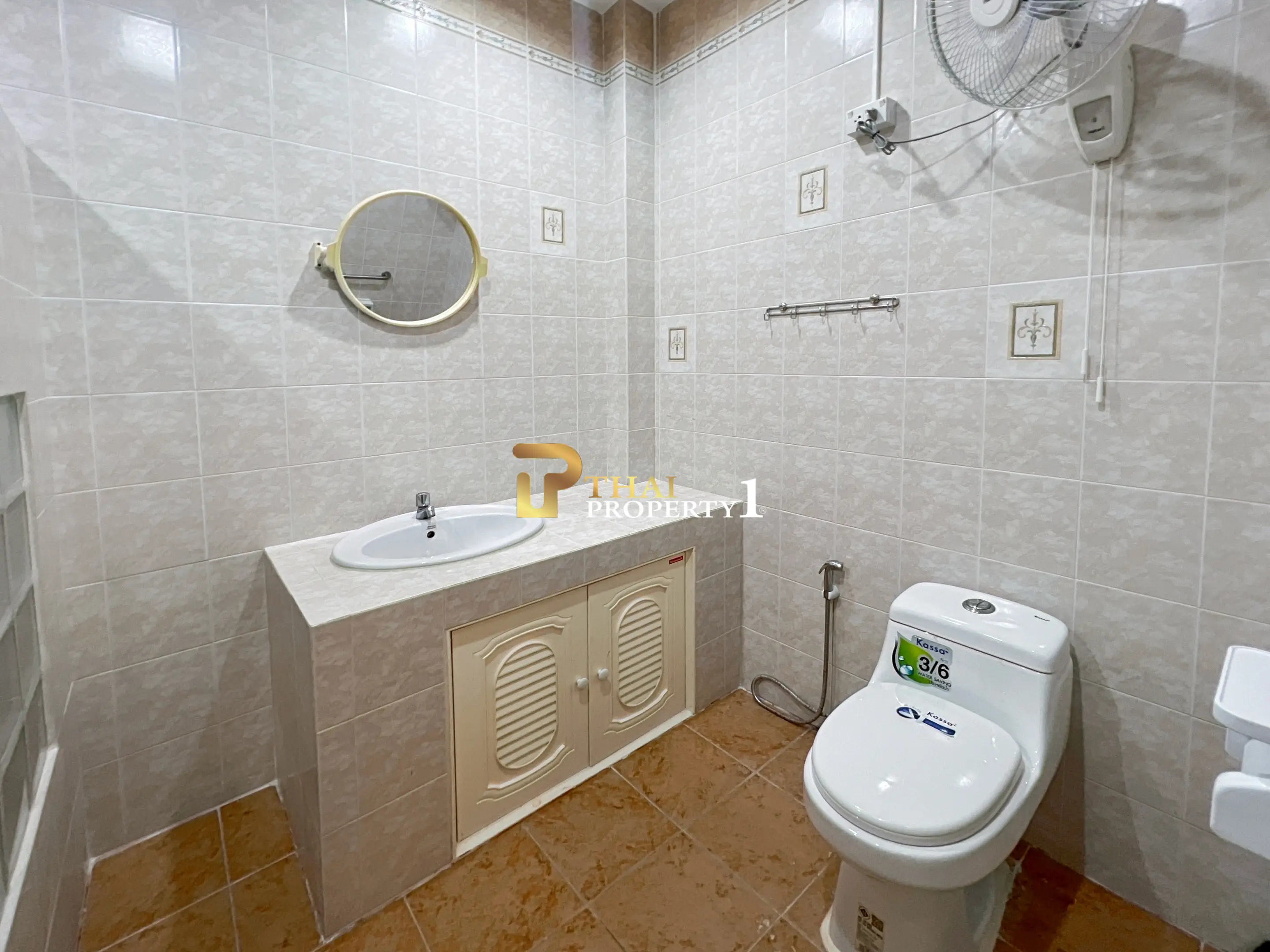 บ้านเดี่ยว 3 ห้องนอน - ซอยหัวหิน 6 