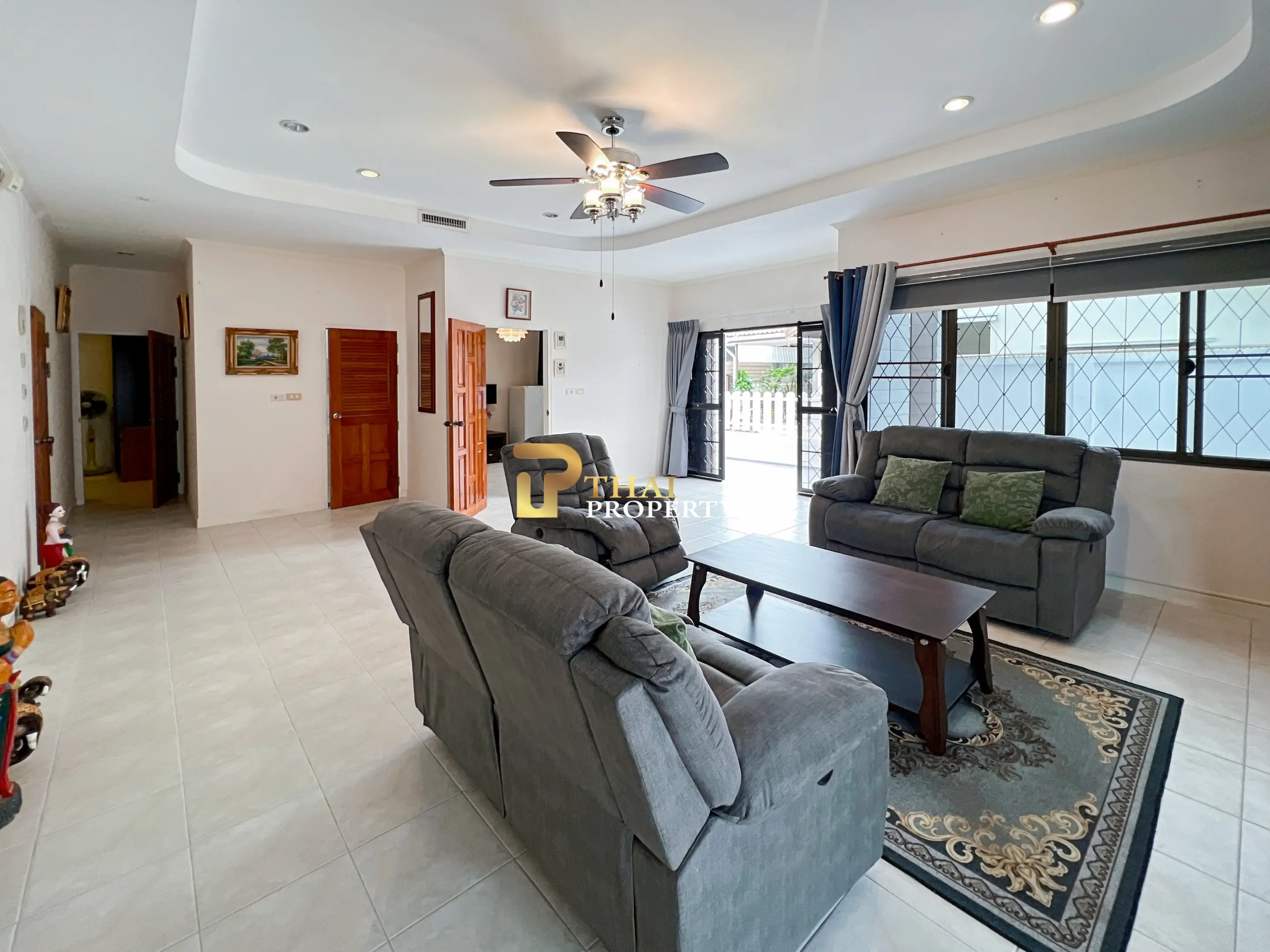 บ้านเดี่ยว 3 ห้องนอน - ซอยหัวหิน 6 