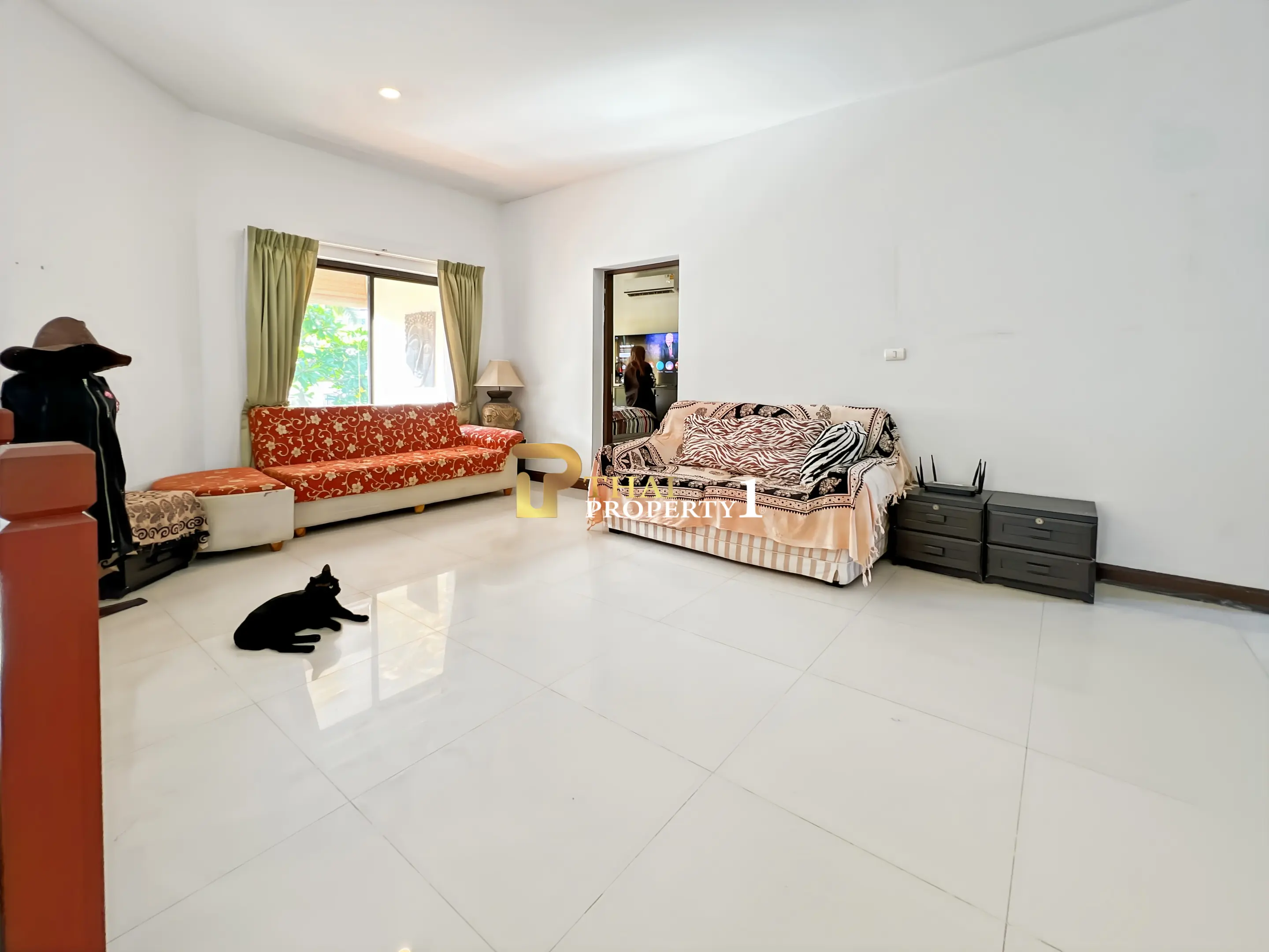 Comfortable Central 3-Bedroom Villa With Open Living Space In Hua Hin Horizon 