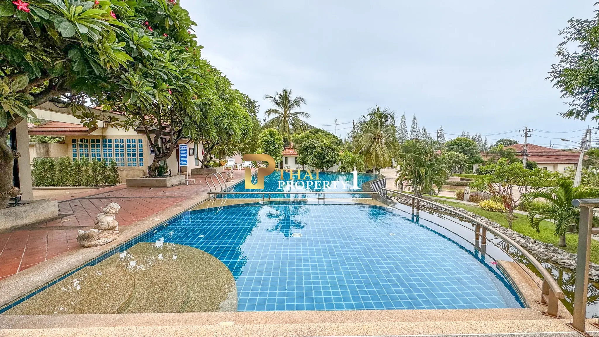 Comfortable Central 3-Bedroom Villa With Open Living Space In Hua Hin Horizon 
