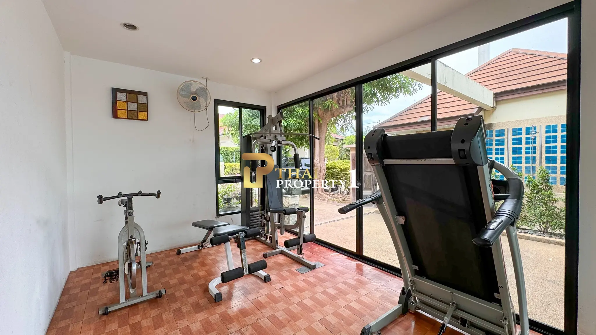 Comfortable Central 3-Bedroom Villa With Open Living Space In Hua Hin Horizon 