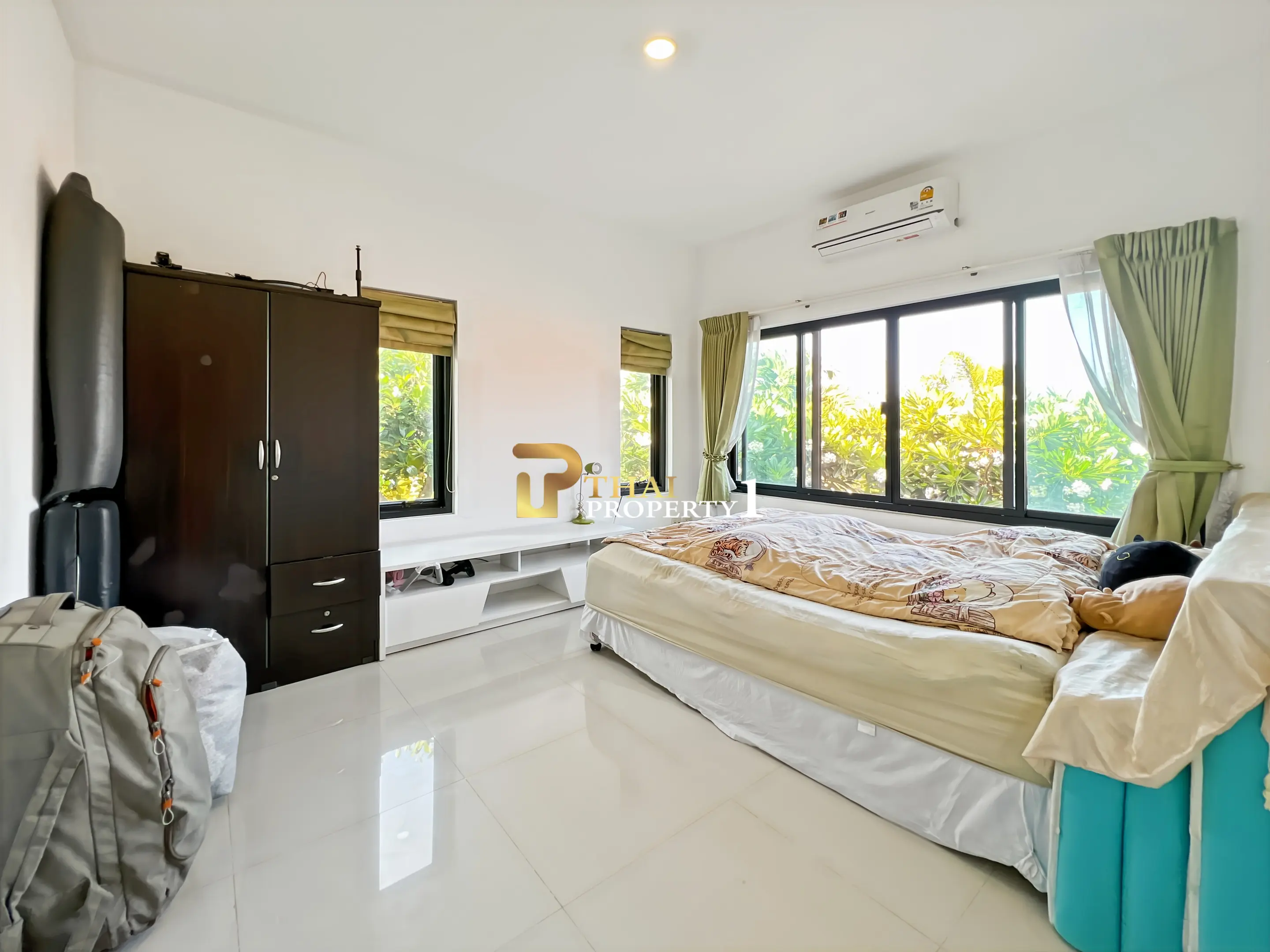 Comfortable Central 3-Bedroom Villa With Open Living Space In Hua Hin Horizon 