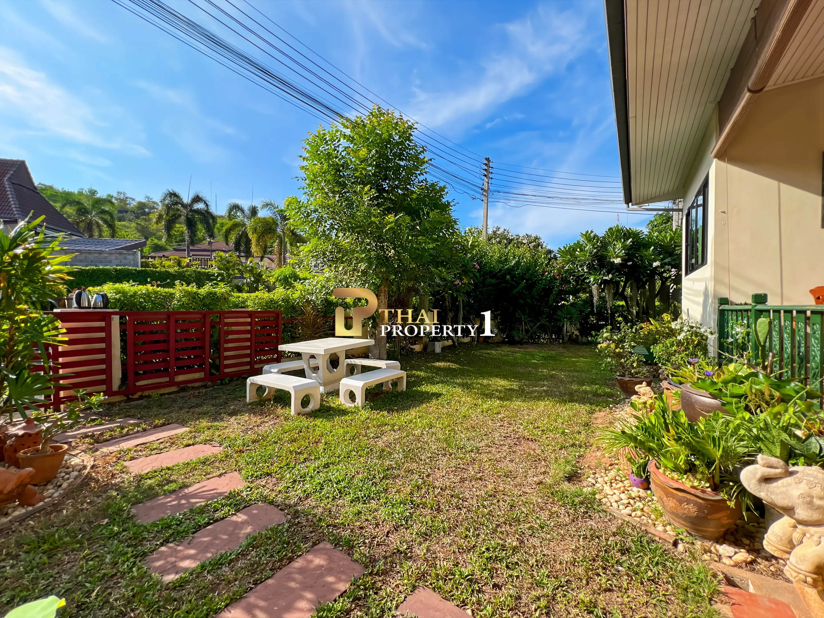 Comfortable Central 3-Bedroom Villa With Open Living Space In Hua Hin Horizon 