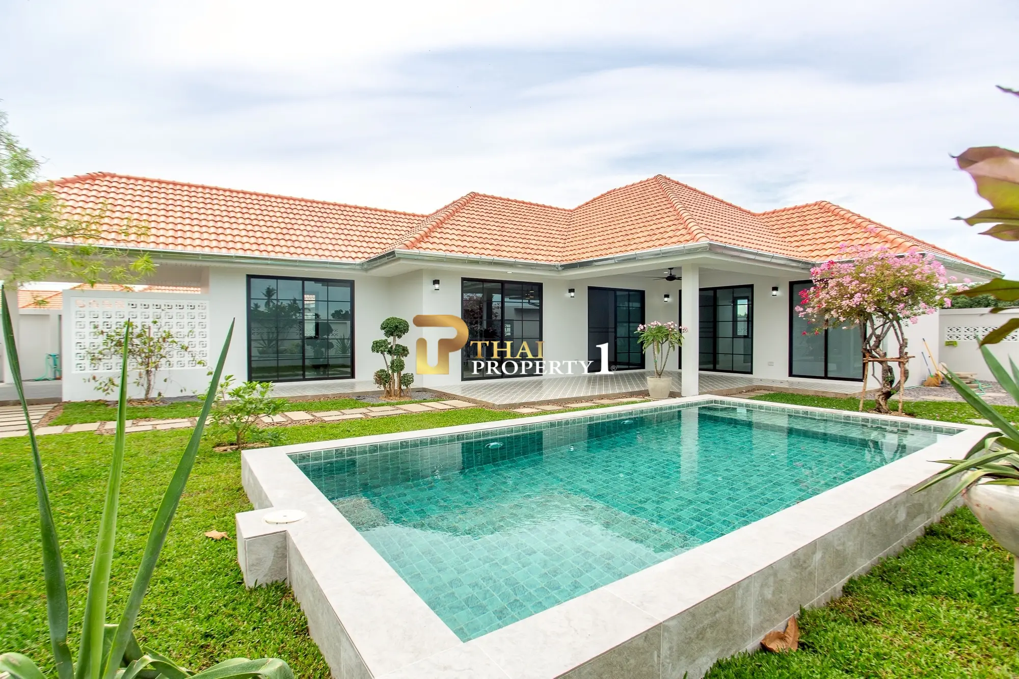 3 Bedroom 2 Bathroom Pool Villa For Sale Khao Tao