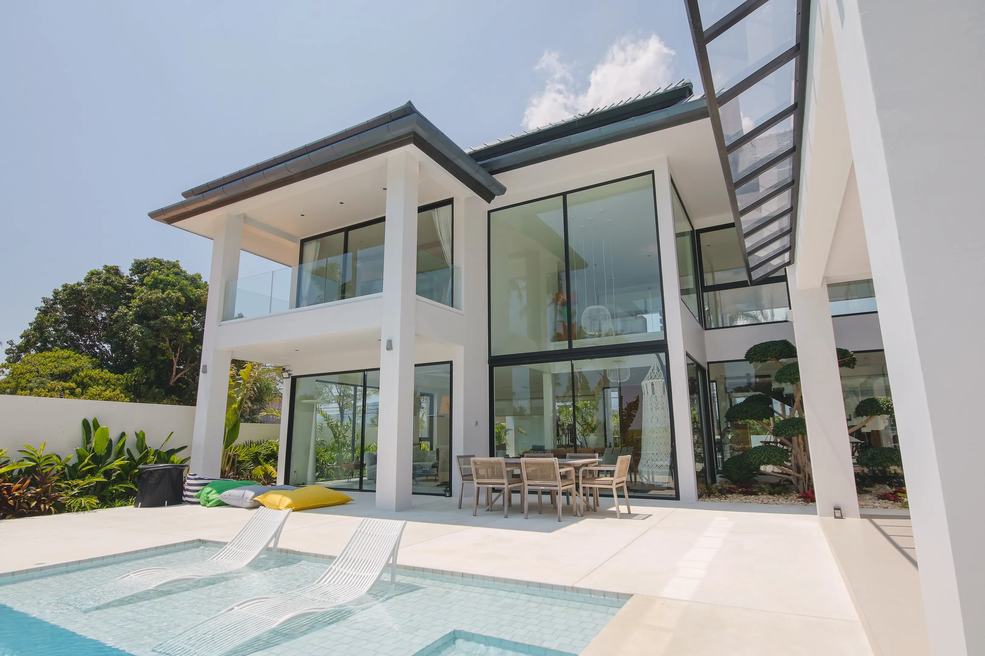 Elegant 5 Bedroom Golf Course Villa in Laguna, Phuket