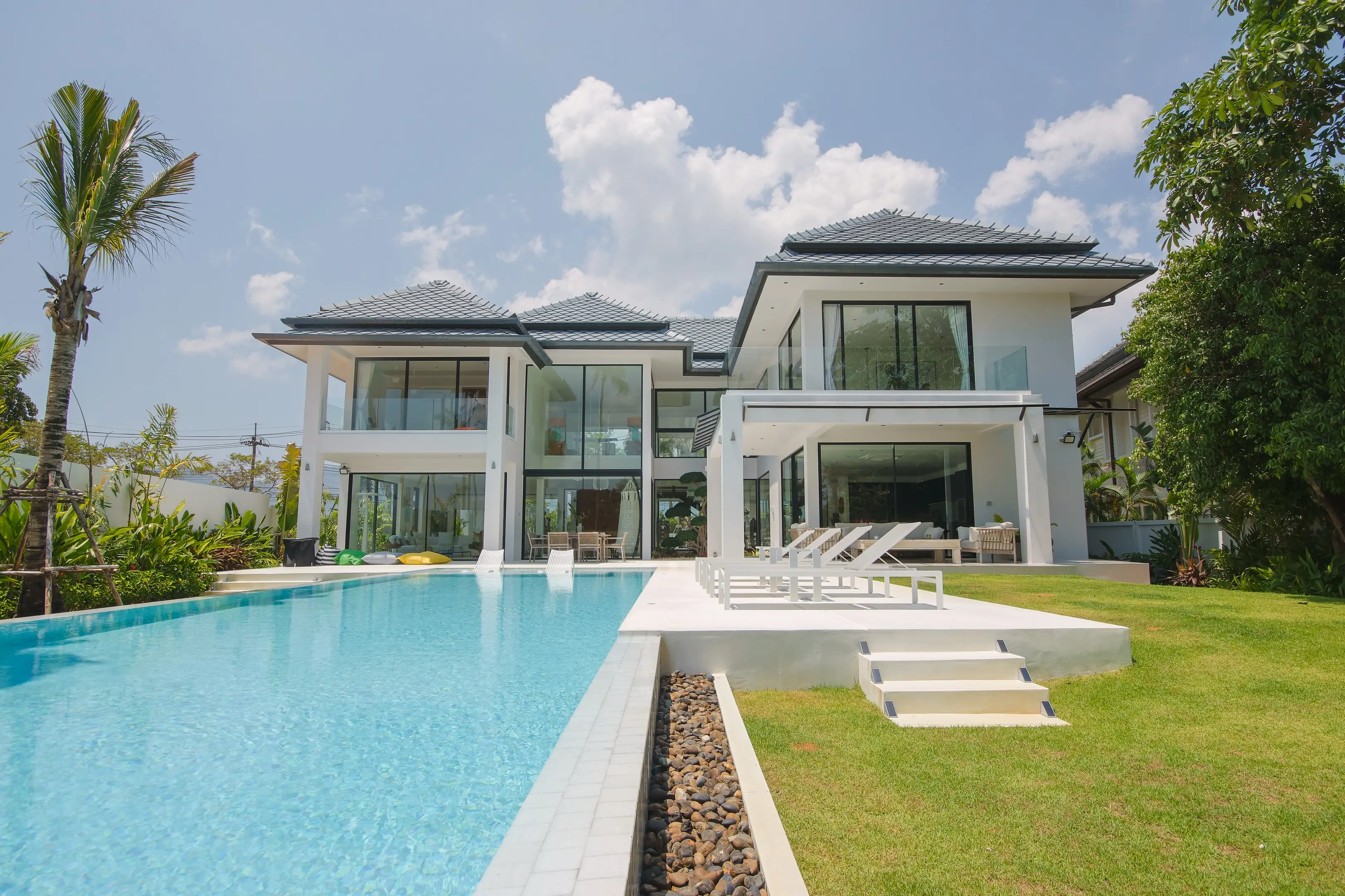 Elegant 5 Bedroom Golf Course Villa in Laguna, Phuket