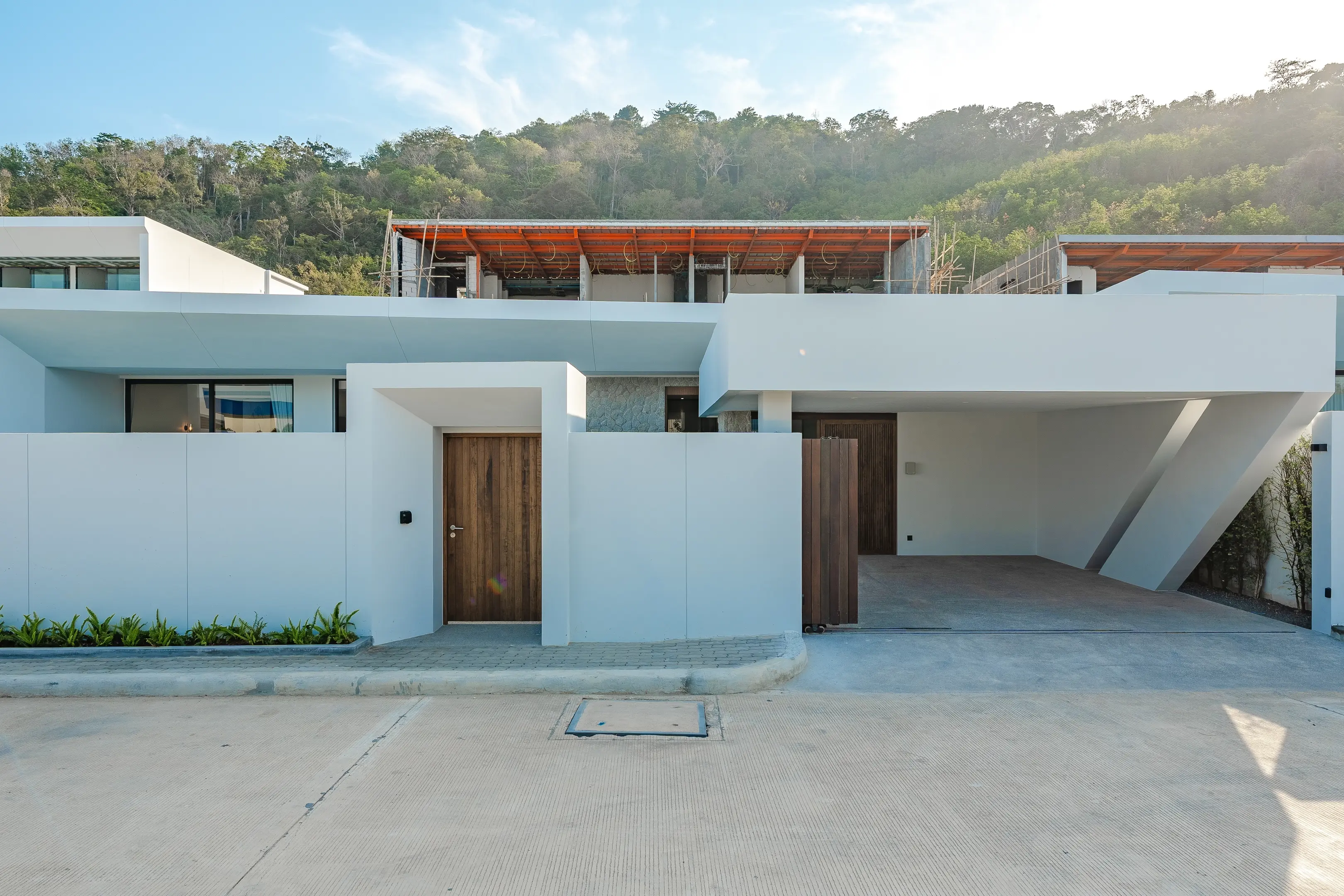 Contemporary 3-Bedroom Resale Villa in Cherngtalay, Phuket