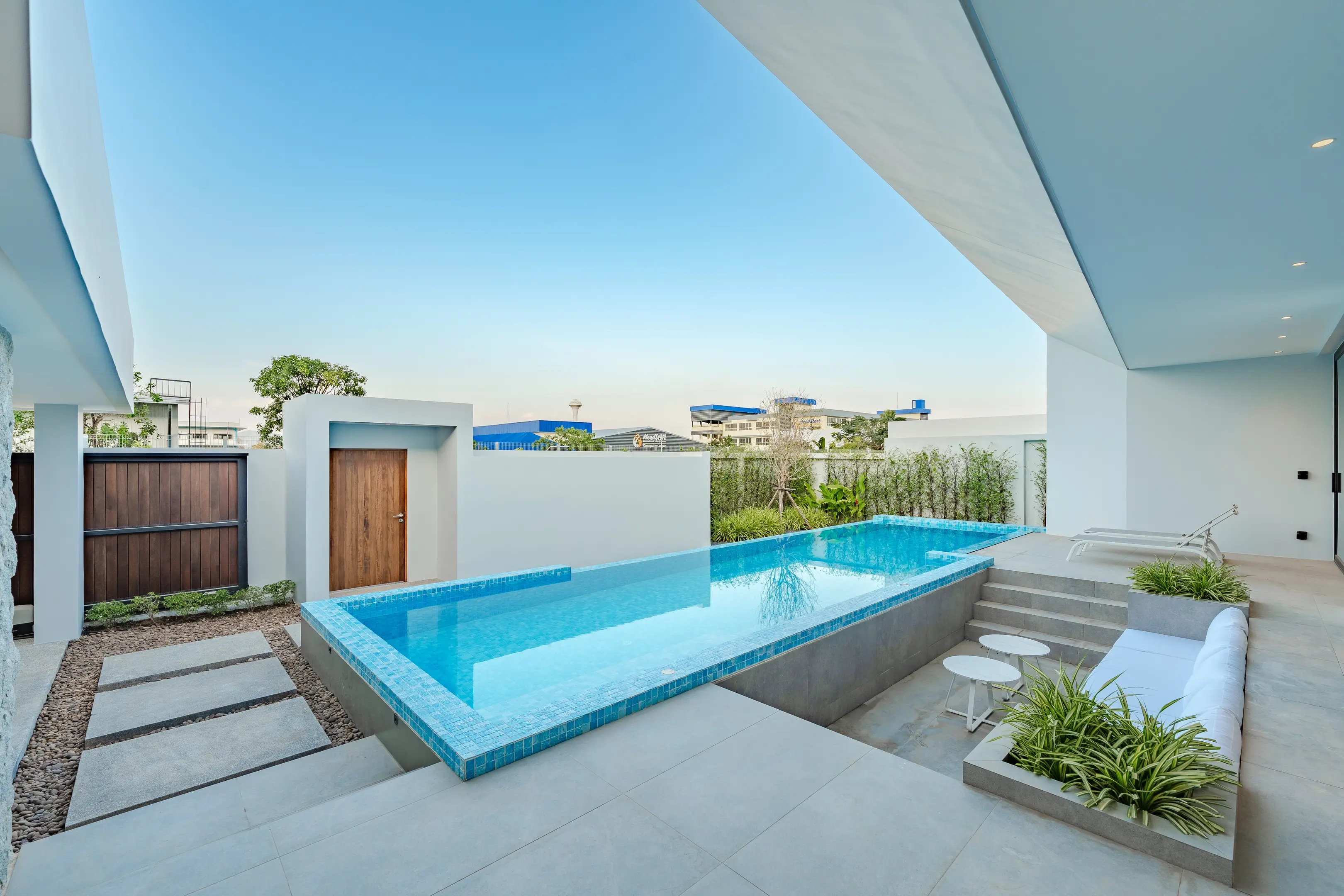 Contemporary 3-Bedroom Resale Villa in Cherngtalay, Phuket